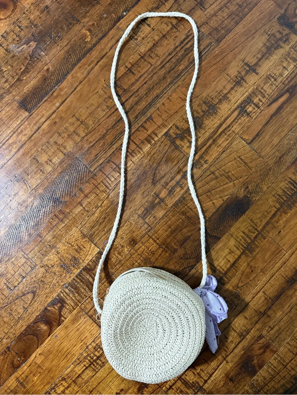 No Label lightweight round